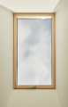 Tagvindue 78 x 134 cm lakeret fyr - Balio